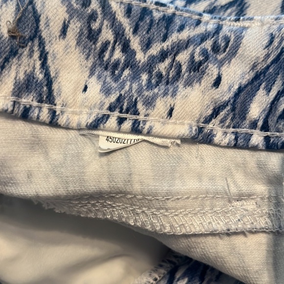 Chico’s So Slimming Diamond-Print Girlfriend Crops Size 2 - Picture 9 of 9